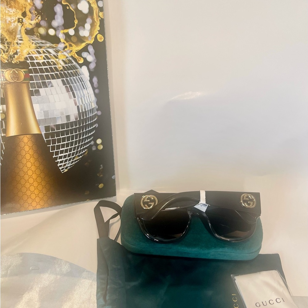 Gucci GG NWT Retail $360 Black Sunglasses Gold Hardware. Full Inclusion - Picture 6 of 13